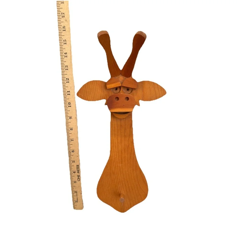 Vintage Handmade Decorative Wood Giraffe/Deer  with Hooks  wall hunger